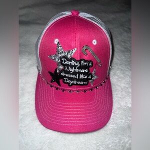 Trucker hat with hat chain